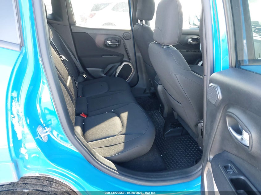 2015 Jeep Renegade Latitude VIN: ZACCJBBT2FPC16576 Lot: 44220559