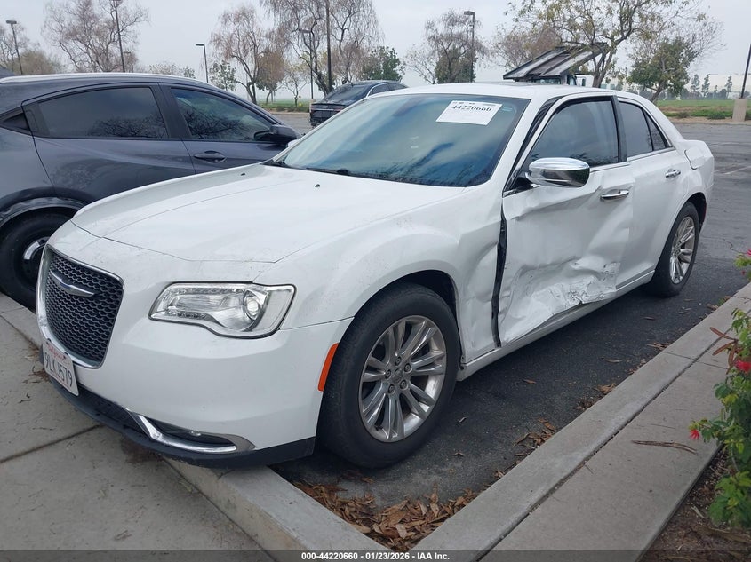 2016 Chrysler 300C