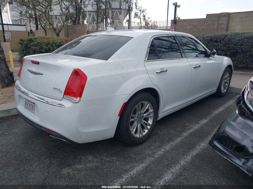 2016 Chrysler 300C