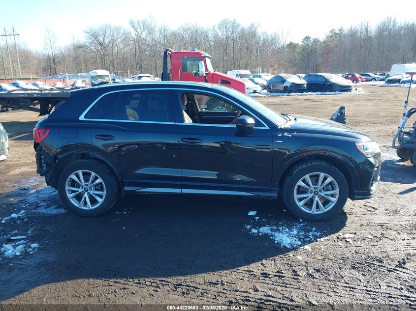 2021 Audi Q3 Premium 45 Tfsi S Line Quattro Tiptronic VIN: WA1DECF32M1042928 Lot: 44220663