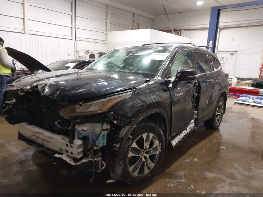 2020 Toyota Highlander Hybrid Xle