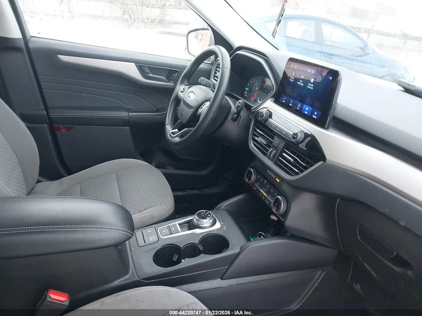 2022 Ford Escape Se
