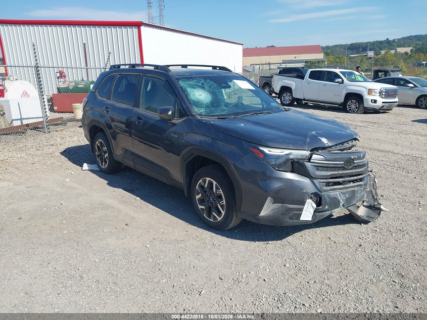 Vin: jf2sldbc0sh612199, lot: 44716861, subaru forester premium 2025 img_1