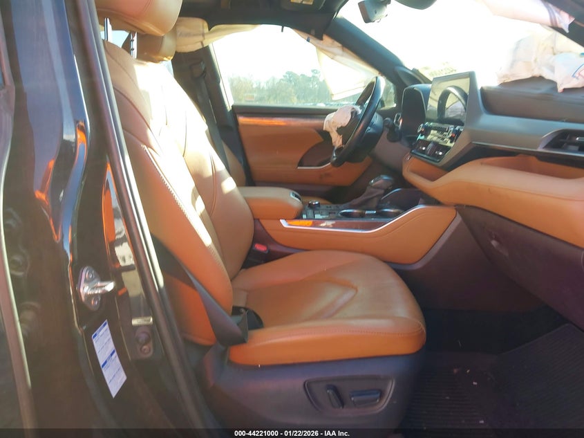 2020 Toyota Highlander Platinum