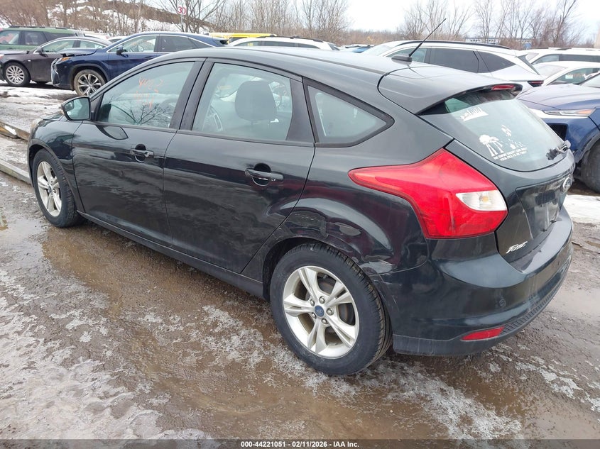 Vin: 1fadp3k27el240221, lot: 44717094, ford focus se 20143