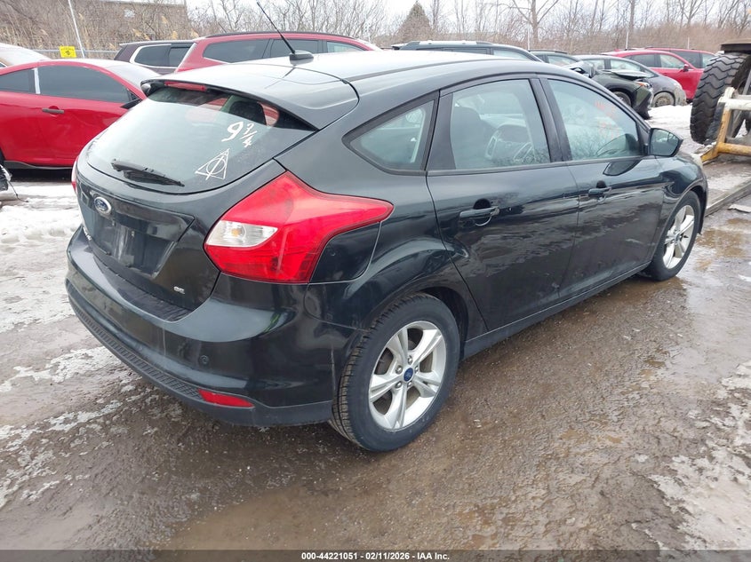 Vin: 1fadp3k27el240221, lot: 44717094, ford focus se 20144