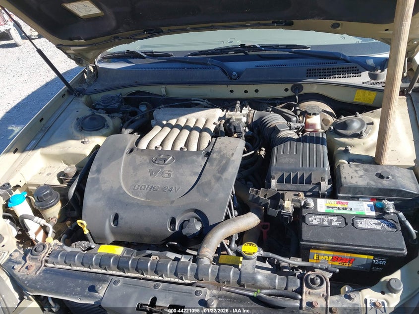 2002 Hyundai Sonata Gls/Lx VIN: KMHWF35H62A555228 Lot: 44221095