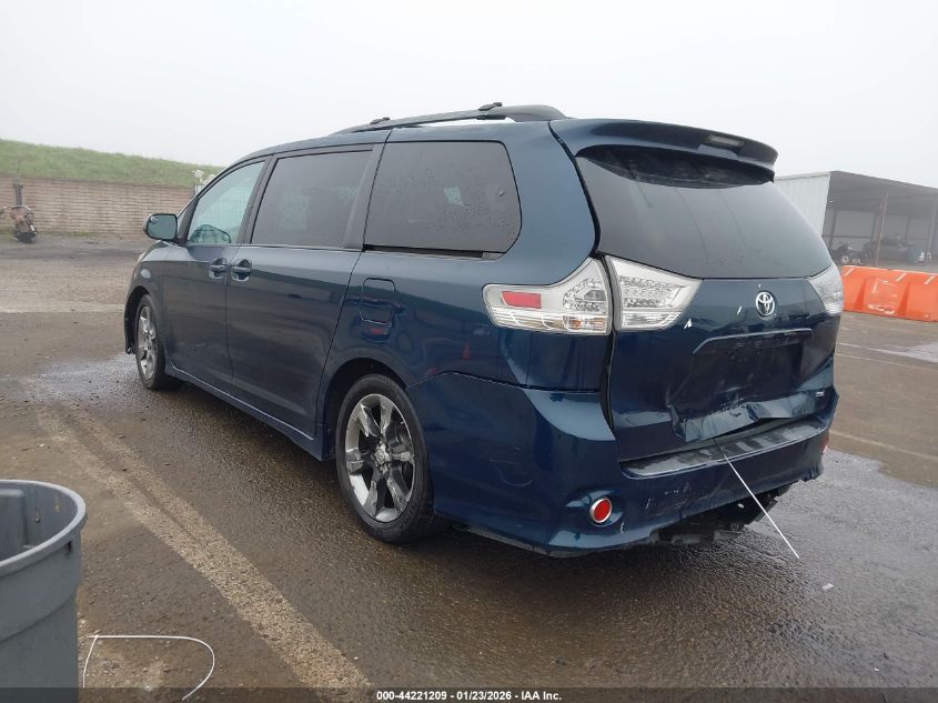 2011 Toyota Sienna Se