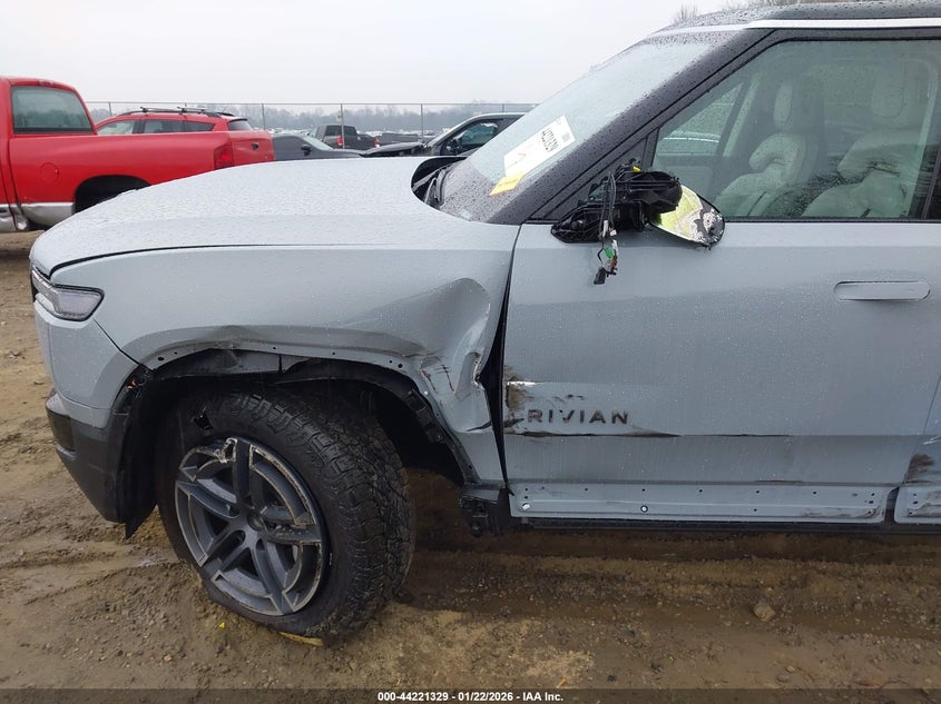 2025 Rivian R1S - widok 22