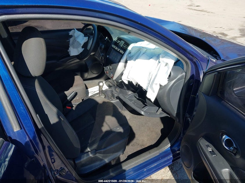 2019 Nissan Versa 1.6 Sv