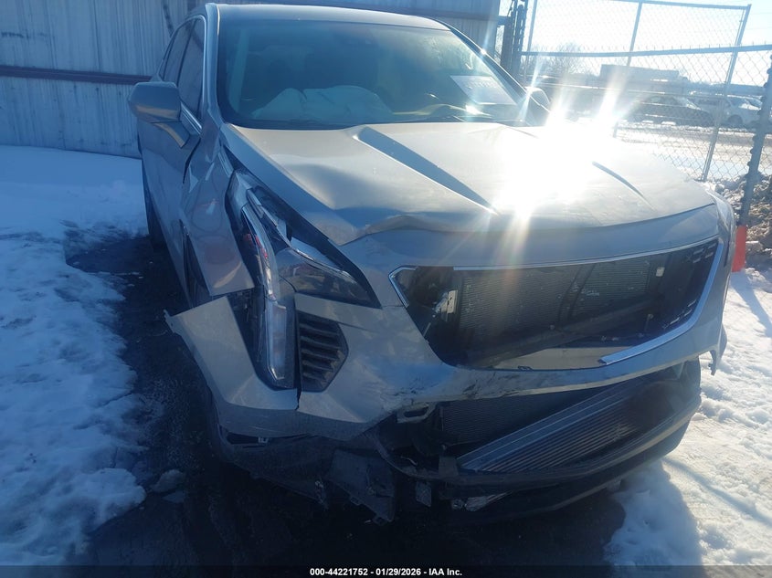 2023 Cadillac Xt4 Fwd Luxury VIN: 1GYAZAR48PF151871 Lot: 44221752