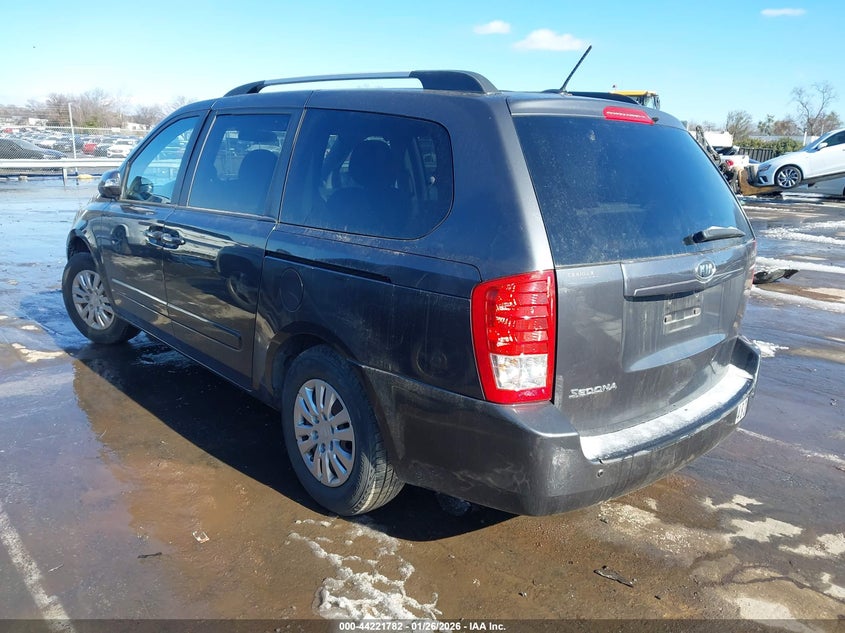 2012 Kia Sedona Lx