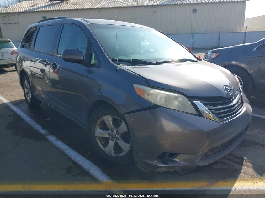 5TDKK3DC4CS191173 2012 Toyota Sienna Le V6 8 Passenger auction photo 1