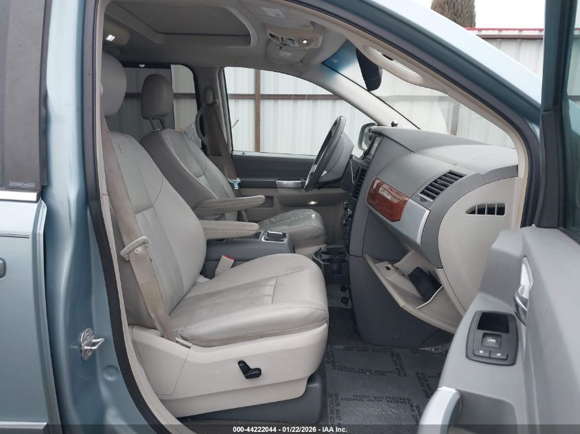 2008 Chrysler Town & Country Touring