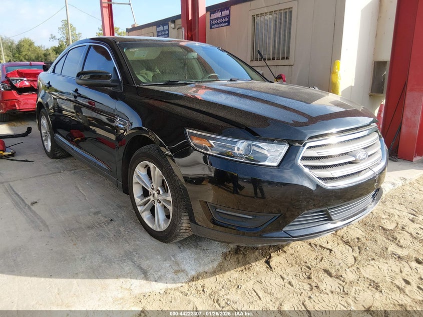 2018 Ford Taurus Sel