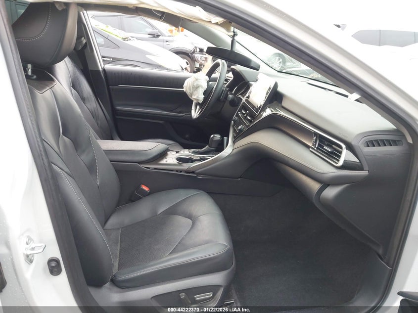 2022 Toyota Camry Xse Hybrid