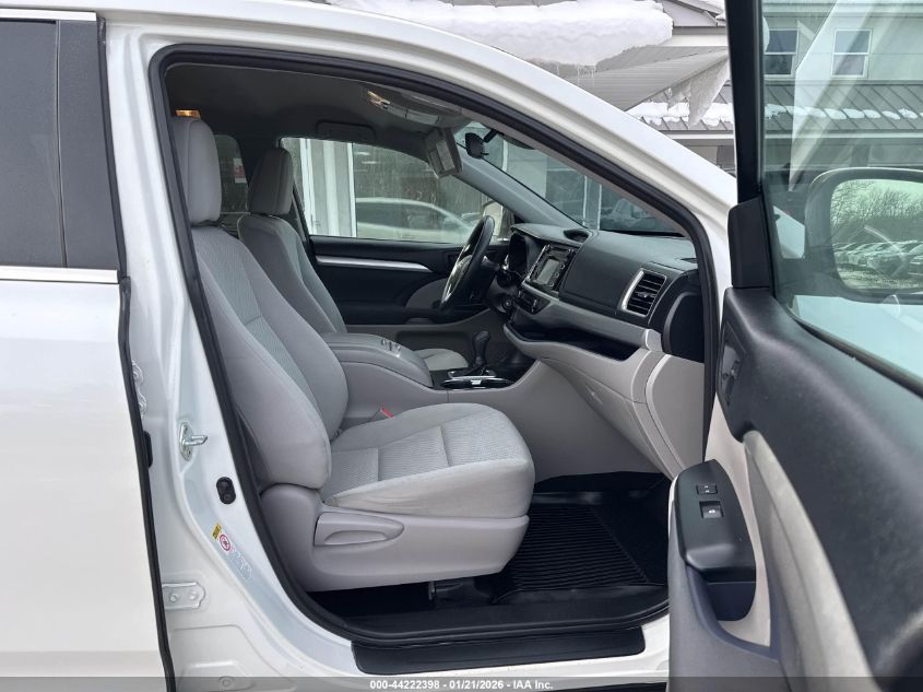 2017 Toyota Highlander Le