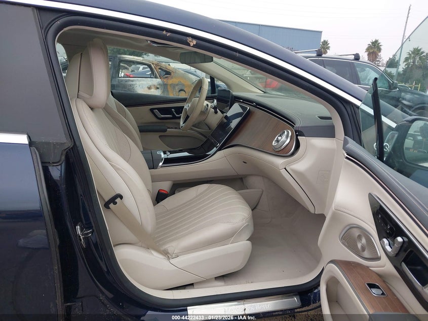 2022 Mercedes-Benz Eqs 450+