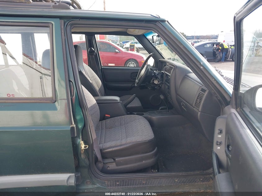 2000 Jeep Cherokee Sport