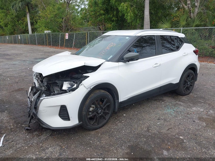 2023 Nissan Kicks Sv Xtronic Cvt