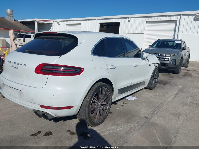 2016 Porsche Macan S