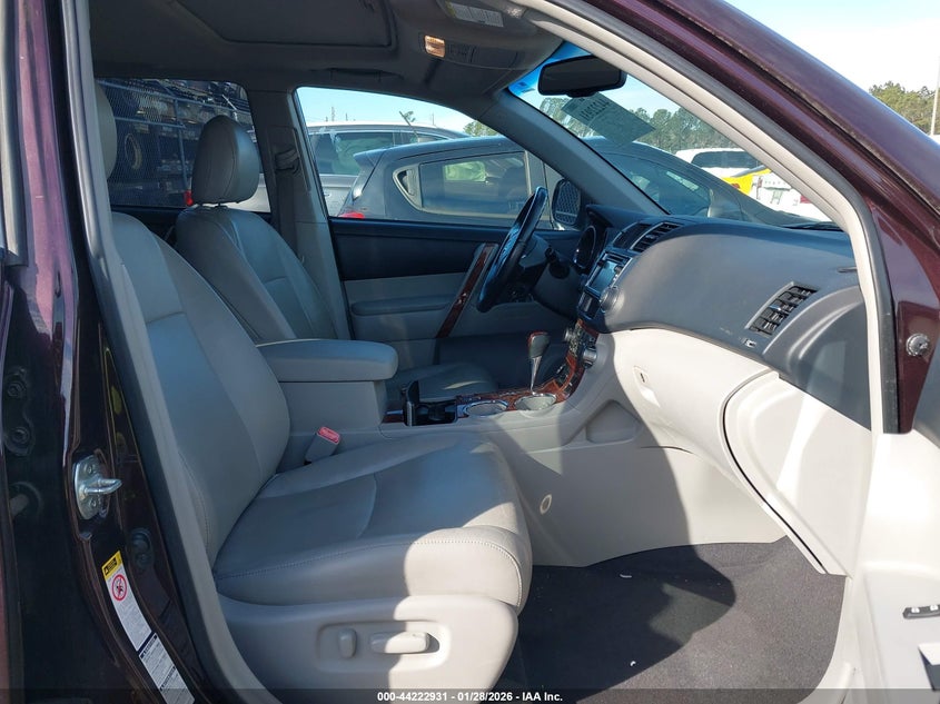 2013 Toyota Highlander Limited V6