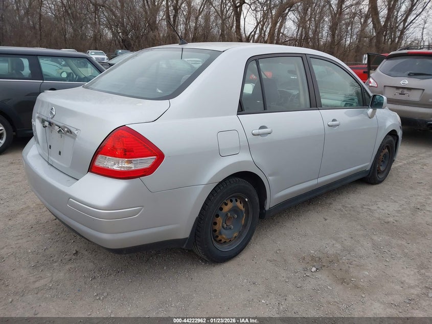 2009 Nissan Versa 1.8S