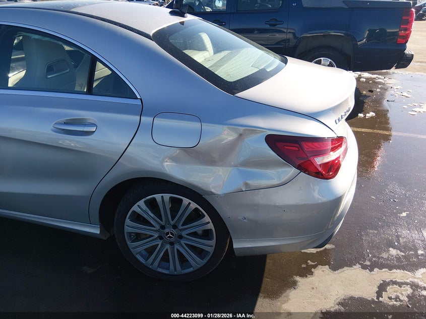2018 Mercedes-Benz Cla 250 VIN: WDDSJ4EB7JN577318 Lot: 44223099