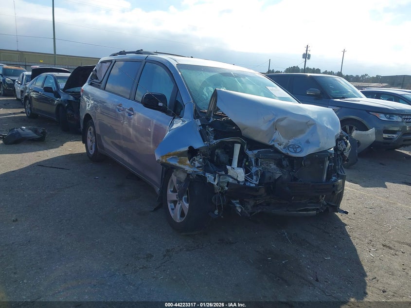 2011 Toyota Sienna Le V6
