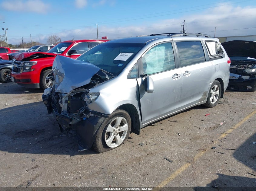 2011 Toyota Sienna Le V6