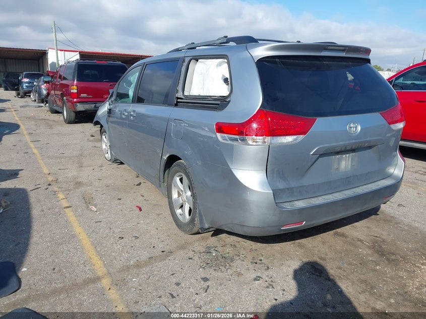 2011 Toyota Sienna Le V6