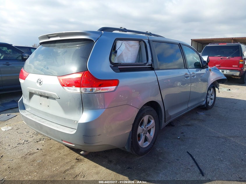 2011 Toyota Sienna Le V6