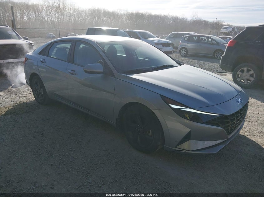 2022 Hyundai Elantra Sel