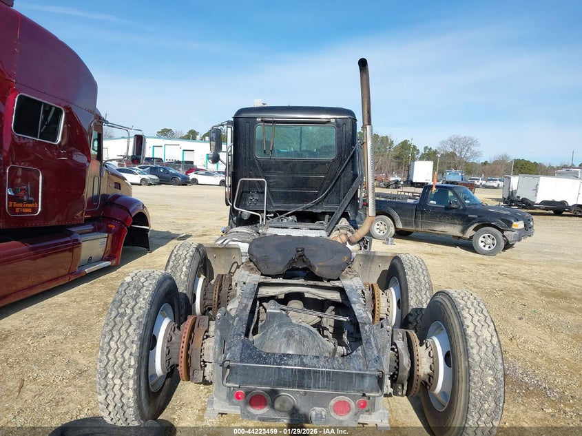 2018 OTHER MACK PINNACLE TRUCK N/A