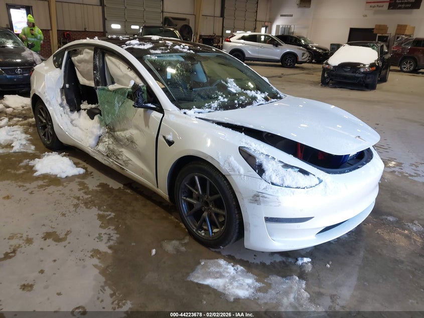 2021 Tesla Model 3 Standard Range Plus Rear-Wheel Drive