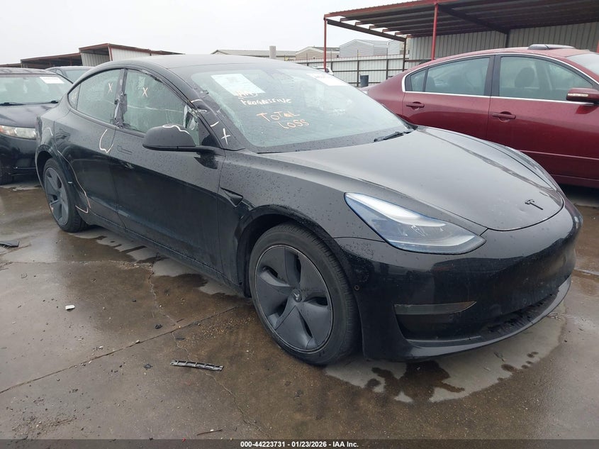 2022 Tesla Model 3 Rear-Wheel Drive