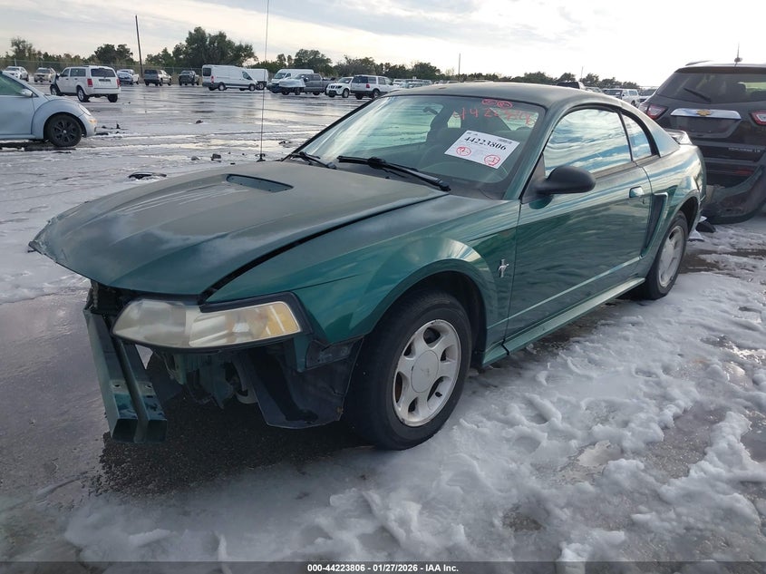 2000 Ford Mustang
