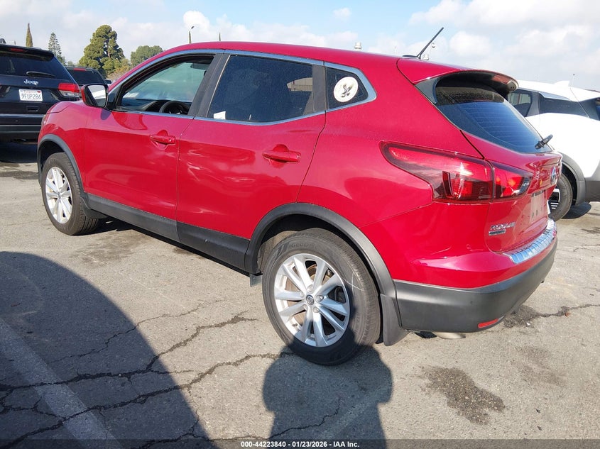 2018 Nissan Rogue Sport S