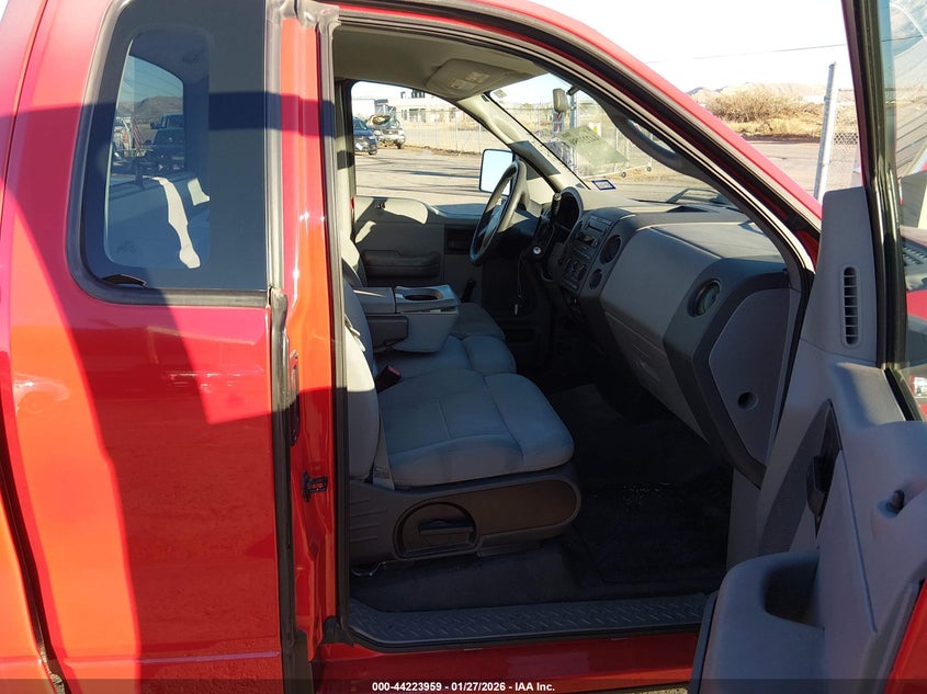 2004 Ford F-150 Stx/Xl/Xlt