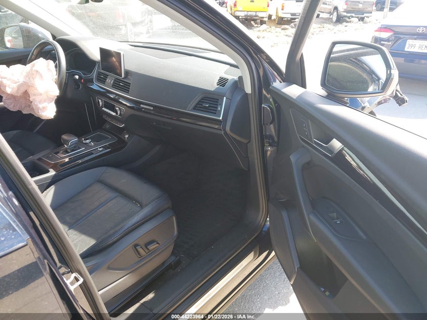 2018 Audi Q5 2.0T Premium/2.0T Tech Premium