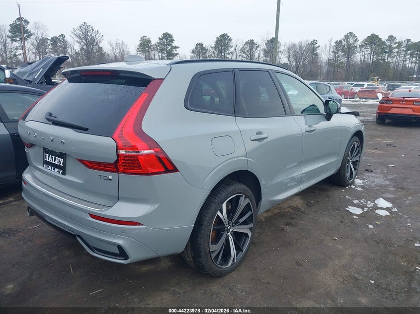 2025 Volvo Xc60 Plug-In Hybrid Ultra, T8 Awd Electric/Gasoline, Dark