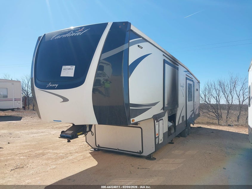 2021 Cardinal Luxury Series M-390F