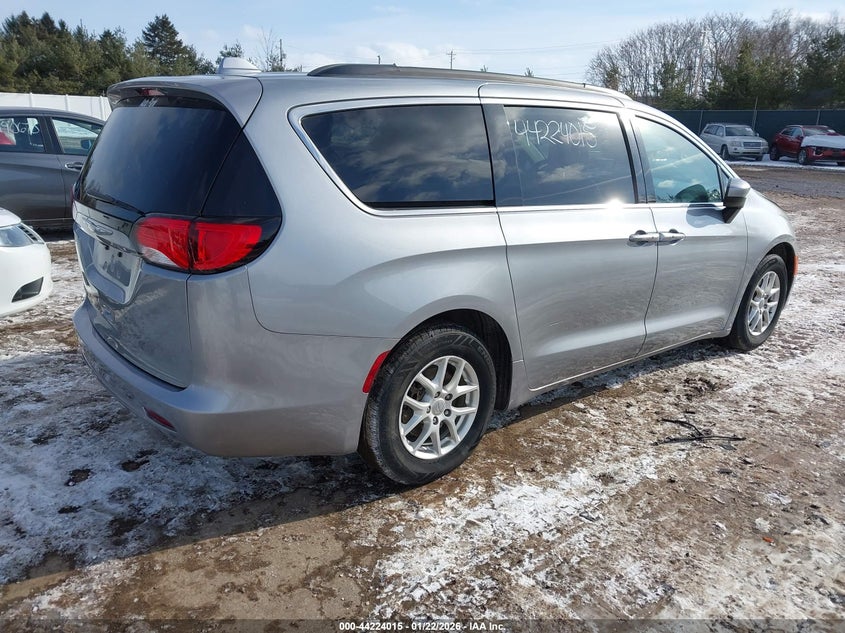 2020 Chrysler Voyager Lxi