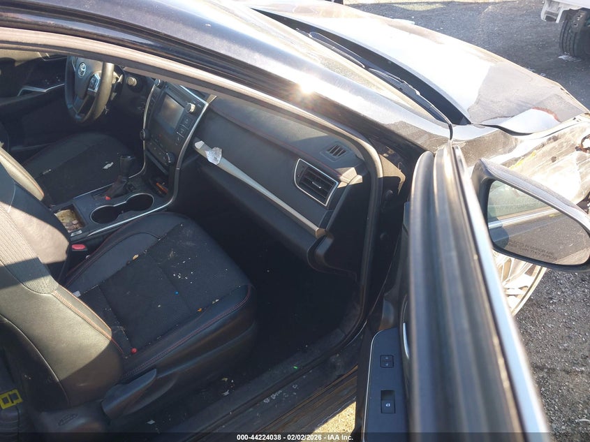 2016 Toyota Camry Se