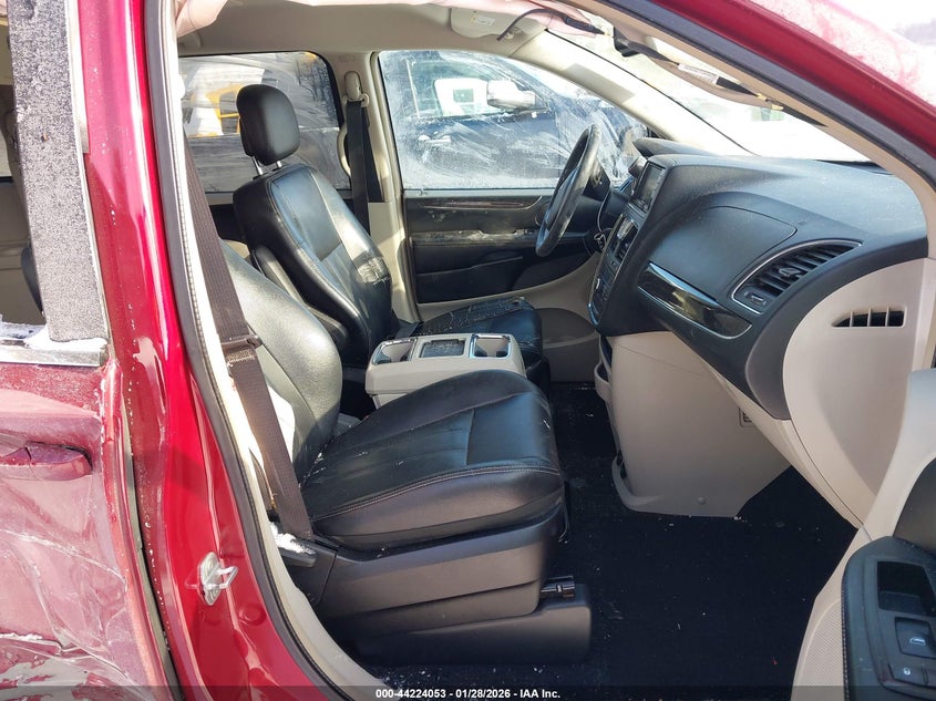 2014 Chrysler Town & Country Touring