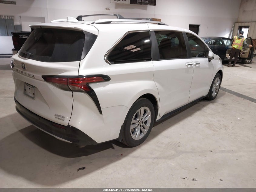VIN 5TDZRKEC4PS170493 2023 TOYOTA SIENNA LIMITED