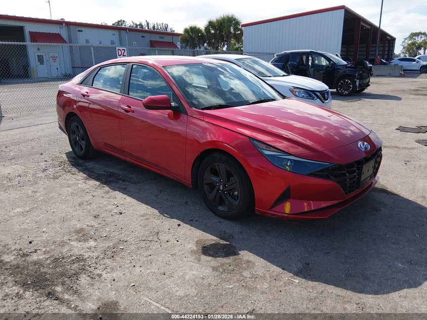 2021 HYUNDAI ELANTRA SEL