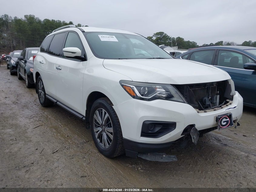 2018 Nissan Pathfinder S