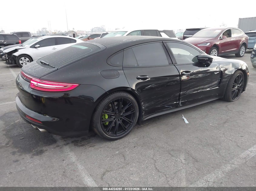 2019 Porsche Panamera E-Hybrid 4