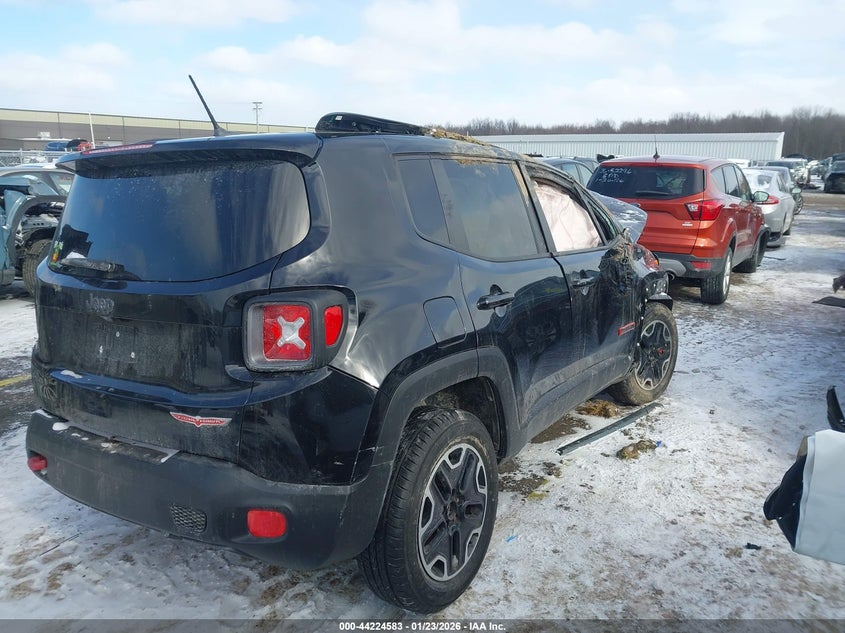 2017 Jeep Renegade Trailhawk 4X4